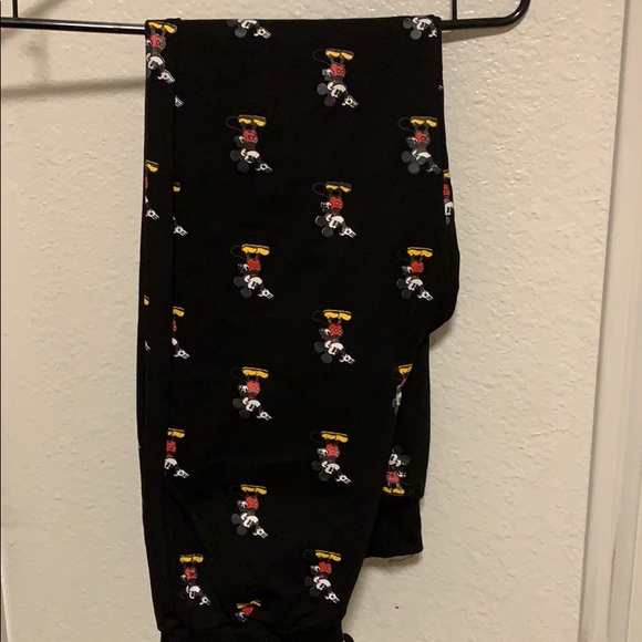 NWOT Mickey 2 piece Set - Picture 3 of 3